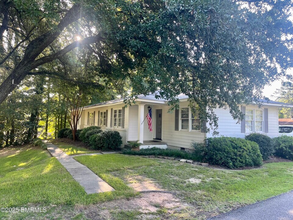 1523 Northwood St in Meridian, MS - Building Photo