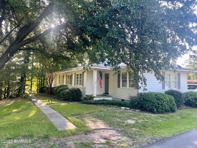property at 1523 Northwood St
