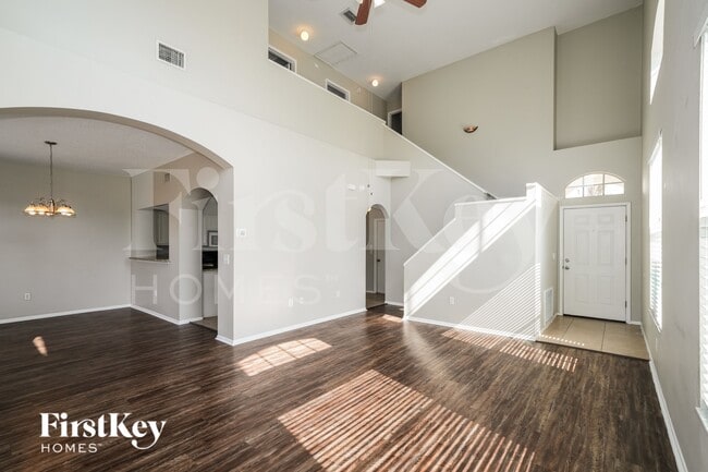 4701 Hunts Ct in Plant City, FL - Foto de edificio - Building Photo