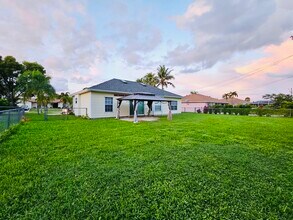 318 SE 21st St in Cape Coral, FL - Building Photo - Building Photo