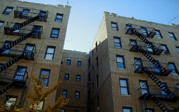 Saint Annes Court in New York, NY - Foto de edificio - Building Photo