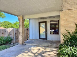 104 Verna Spur in Georgetown, TX - Foto de edificio - Building Photo
