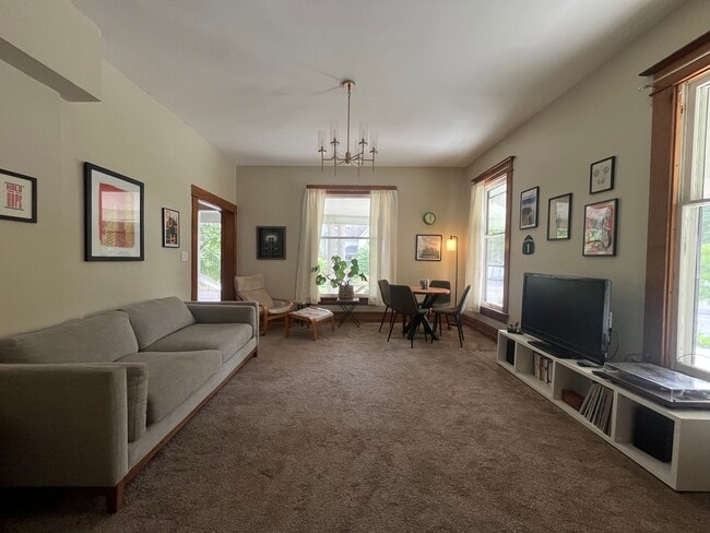 2521 Kingman Blvd, Unit 1