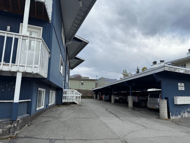 11429 Heritage Ct in Anchorage, AK - Building Photo - Building Photo