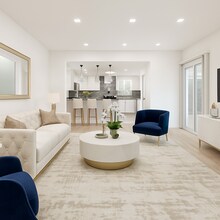 5700 Vanalden Ave in Tarzana, CA - Foto de edificio - Building Photo