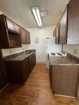 1315 D St Apartamentos