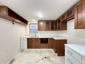 2537 N Kildare Ave, Unit 1B in Chicago, IL - Foto de edificio - Building Photo