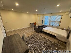 1028a Commonwealth Ave in Boston, MA - Building Photo - Building Photo