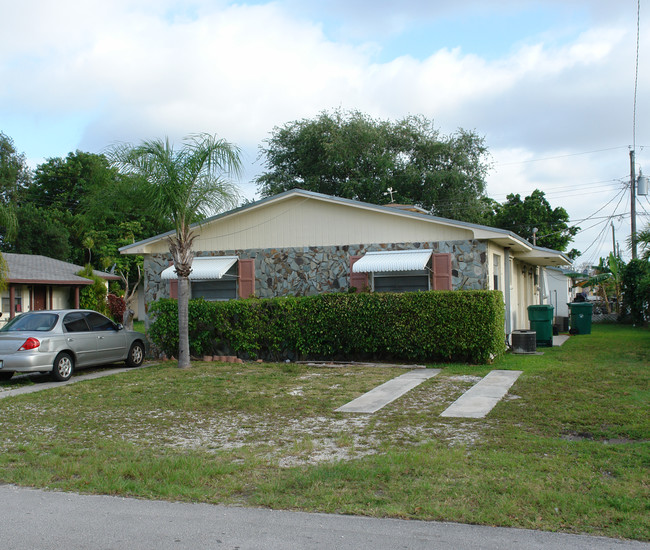 6171-6185 SW 44th St in Fort Lauderdale, FL - Building Photo - Building Photo