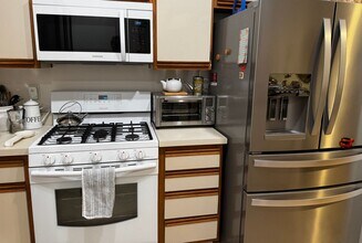 191 Via Colinas in Westlake Village, CA - Building Photo - Building Photo
