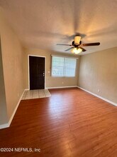 555 Nightingale St in Keystone Heights, FL - Building Photo - Building Photo