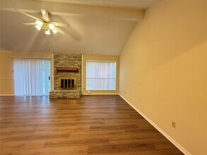 15307 Pebble Lake Dr in Houston, TX - Building Photo - Building Photo