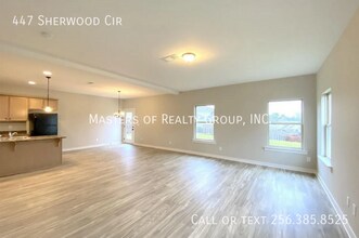 447 Sherwood Cir in Calera, AL - Building Photo - Building Photo
