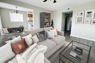 FarmStead in Frankfort, KY - Building Photo