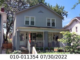 99-101-101 Tibet Rd in Columbus, OH - Building Photo