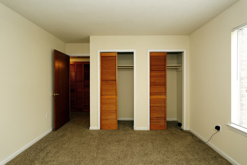 Forest Hills Apartments Savannah, GA Apartments