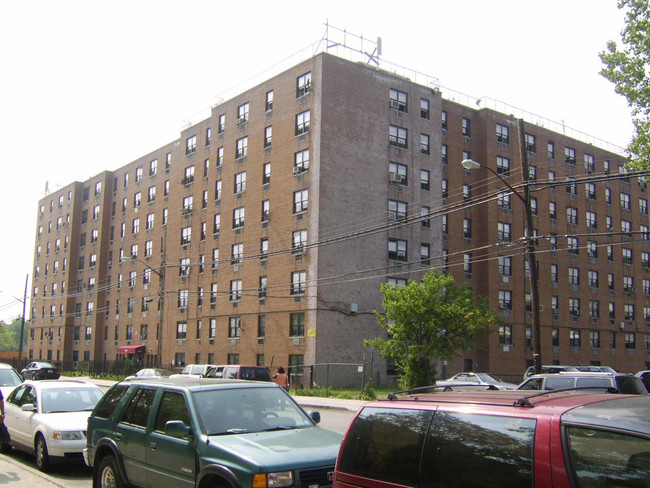 2025 Seward in Bronx, NY - Building Photo - Building Photo