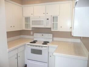 1722 Mitchell Ave in Tustin, CA - Building Photo - Building Photo