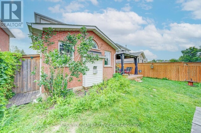 property at 35 Nightingale Crescent