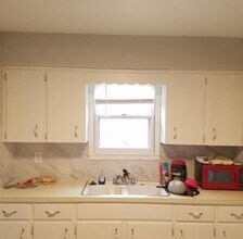 110 W Lindburg St in Pittsburg, KS - Building Photo - Building Photo