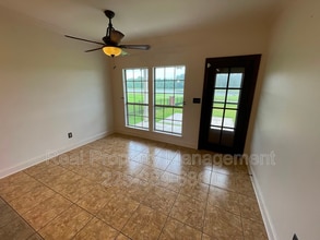 917 Fairwinds Ave in Zachary, LA - Building Photo - Building Photo