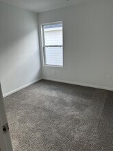16783 N Marie Vlg Dr in Conroe, TX - Building Photo - Building Photo