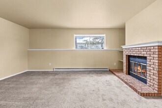 1601 W Swallow Rd, Unit #1A in Fort Collins, CO - Building Photo - Building Photo