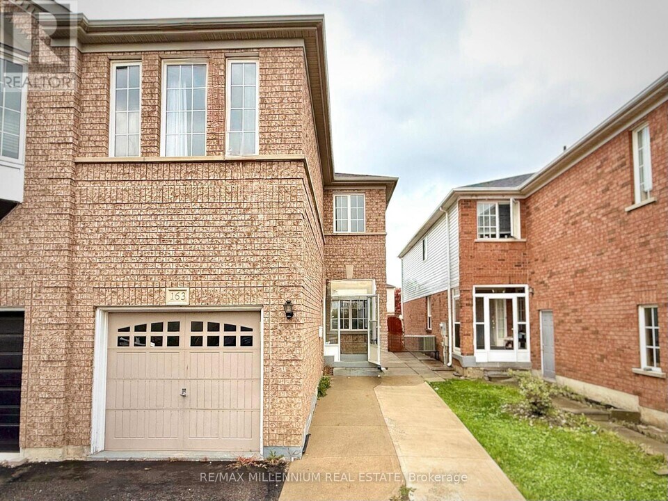 163 Willow Park Dr in Brampton, ON - Building Photo