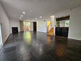 4836 Balboa Ave in Encino, CA - Building Photo