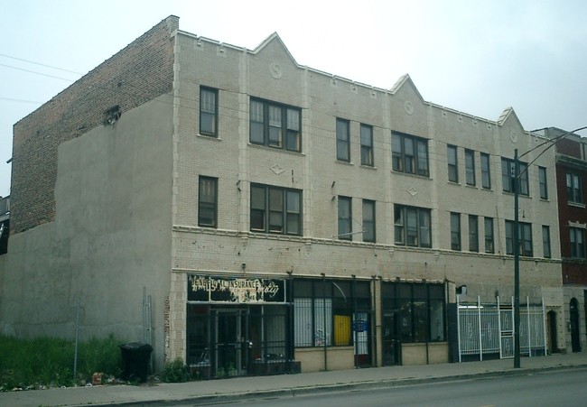 2539-2541 E 75th St in Chicago, IL - Building Photo - Building Photo