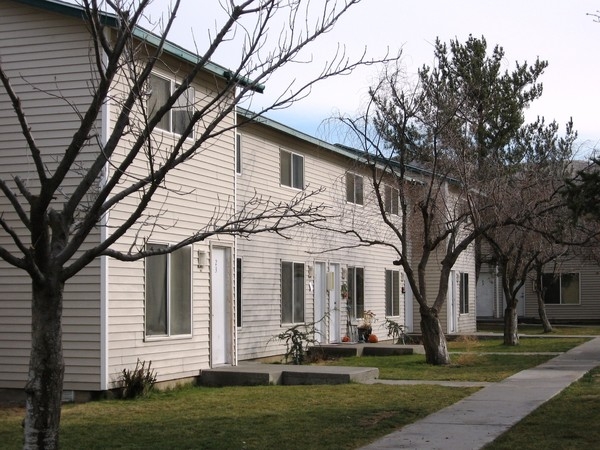 Prosser Garden Apartments in Prosser, WA - Building Photo