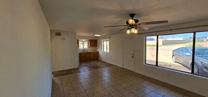 2064 N Willow Ave in Huachuca City, AZ - Building Photo - Building Photo