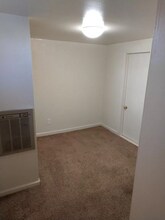 454 Tyhee Ave, Unit 4 in American Falls, ID - Building Photo - Building Photo