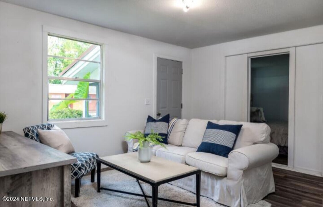 5364 Marybudd Ave in Jacksonville, FL - Building Photo