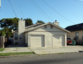 1909-1915 Roosevelt Ave Apartments