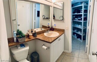 124 Santa Clara Dr in Naples, FL - Building Photo