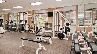200 W 26th St-Unit -1006 in New York, NY - Building Photo - Building Photo