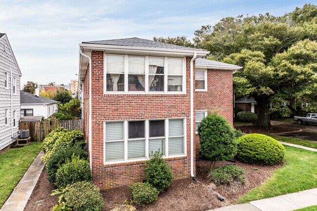 318 -322 24Th St in Virginia Beach, VA - Building Photo - Building Photo