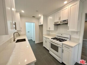 6654 Aldea Ave in Los Angeles, CA - Building Photo - Building Photo