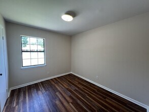 260 Garden Cir in Hinesville, GA - Building Photo - Building Photo