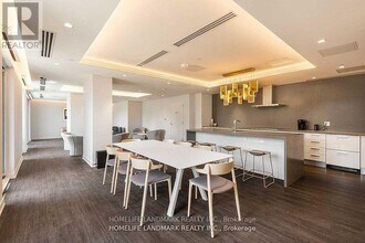 3-1203 Gloucester St in Toronto, ON - Building Photo - Building Photo