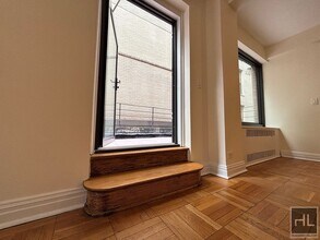 EAST 56 STREET in New York, NY - Foto de edificio - Building Photo