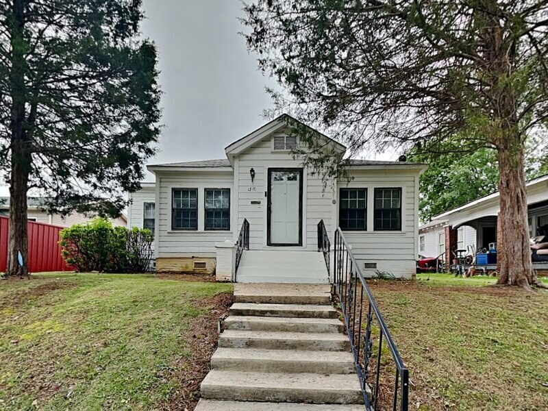 1317 5th Ave N in Bessemer, AL - Building Photo