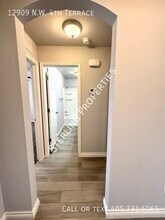 12909 NW 4th Terrace in Yukon, OK - Building Photo - Building Photo