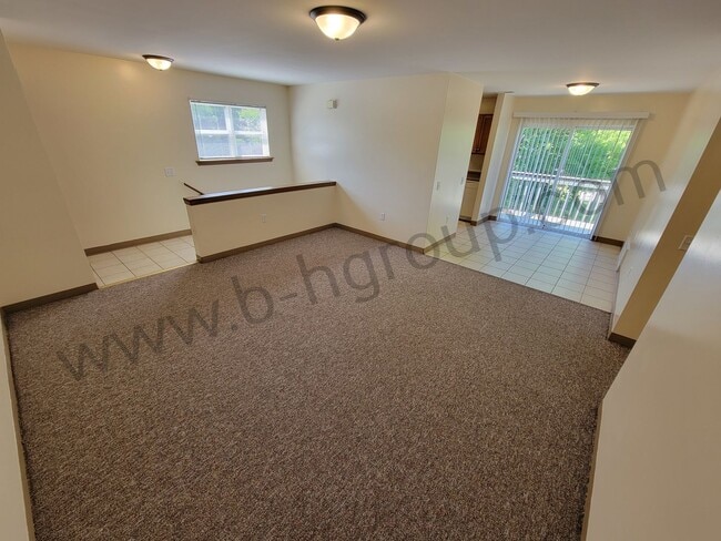 8760 Sheridan Rd in Kenosha, WI - Building Photo - Building Photo