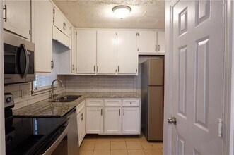 5504 Estates Ct in Norcross, GA - Building Photo - Building Photo