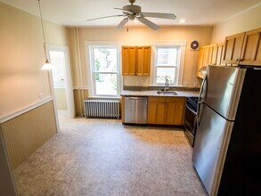 40 Hewlett St in Boston, MA - Building Photo - Building Photo