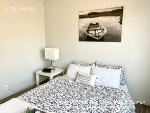 4 Pelham Rd in St Catharines, ON - Building Photo - Building Photo