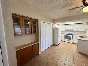 1004 Milford Way in Austin, TX - Building Photo - Building Photo