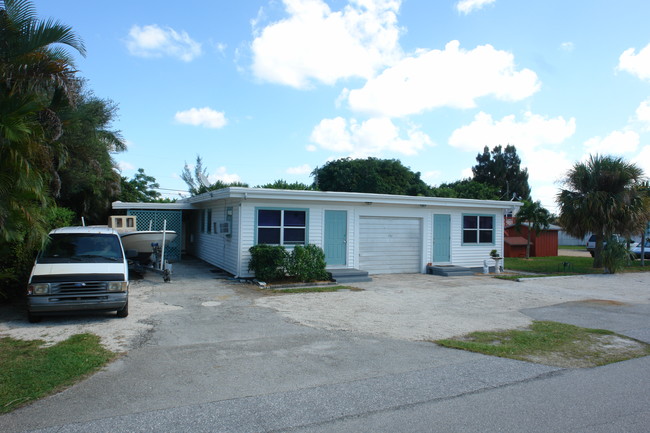 714 N 7th St in Lake Worth, FL - Building Photo - Building Photo